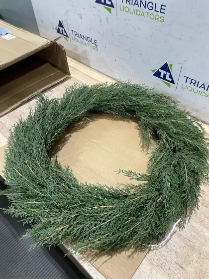 CG Hunter Cedar Christmas Wreath,… — Photo 4