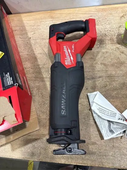 Milwaukee M18 FUEL Sawzall Cordless… — Photo 4