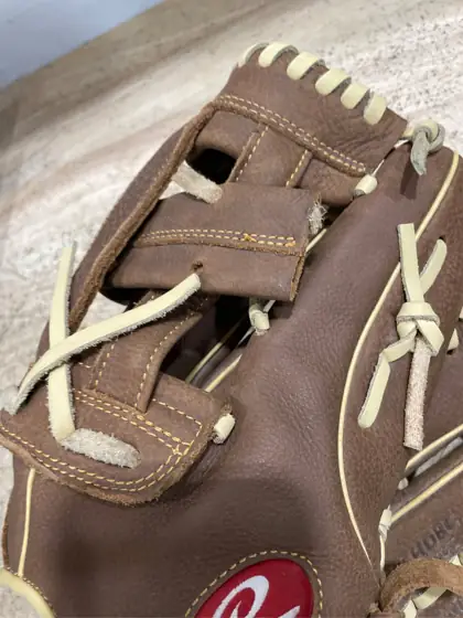 Rawlings 12.75" Premium Series Glove — Photo 3