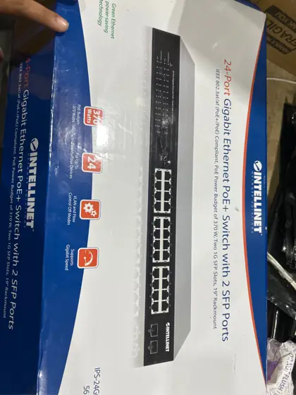 Intellinet 24-Port Gigabit PoE+ Switch… — Photo 2