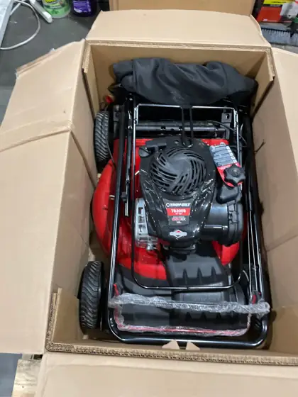 Troy-Bilt 21" 140cc Gas Front-Wheel… — Photo 4