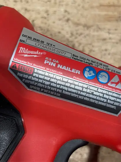 Milwaukee M12 23 Ga. Finishing… — Photo 5