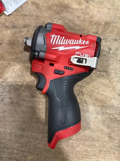 Milwaukee M12 1/2 in. Cordless… — Photo 4