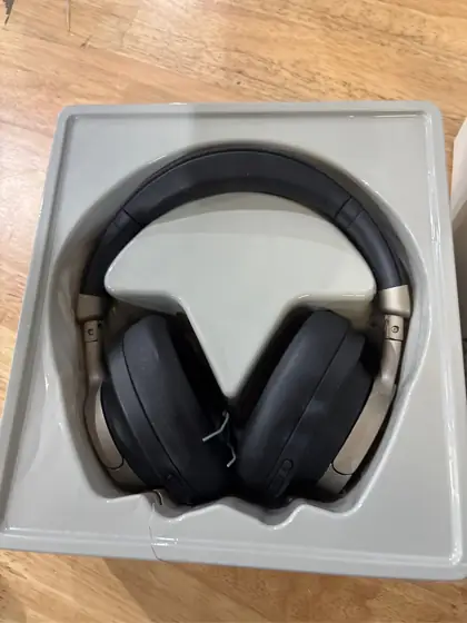 Heyday Active Noise Cancelling Over-Ear… — Photo 4