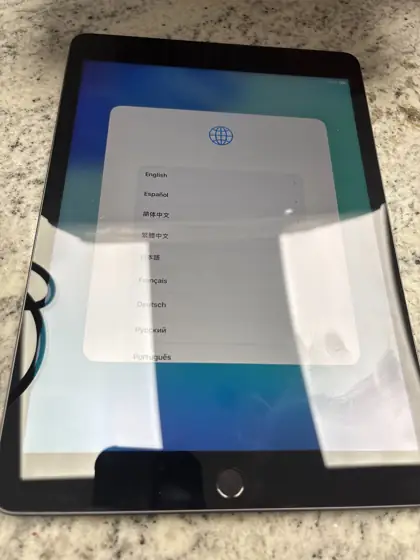 iPad 10.2-inch, 64GB, Wi-Fi (9th… — Photo 4