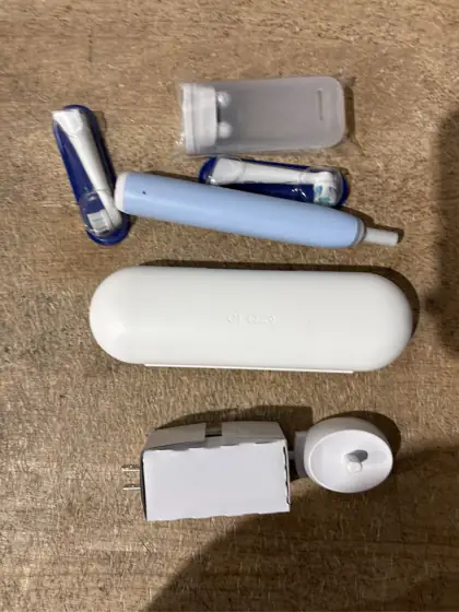 Oral-B iO3 Rechargeable Electric Toothbrush… — Photo 3