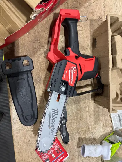 Milwaukee M18 FUEL 3004-20 Hatchet… — Photo 4