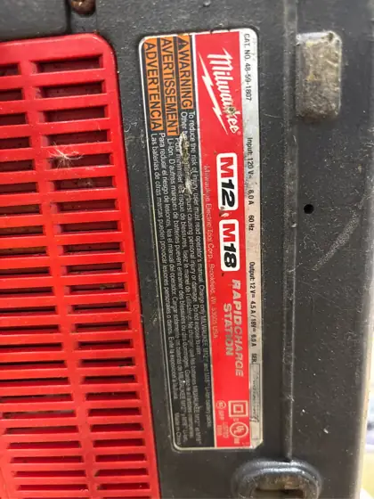 Milwaukee M18/M12 18/12 V 6-Port… — Photo 6