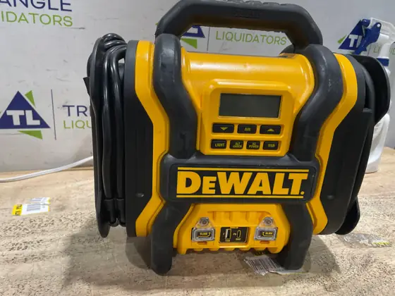 DEWALT Portable Power 2000 Peak… — Photo 3