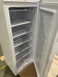 10 cu. ft. Manual Defrost… — Photo 6