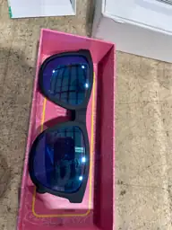 goodr The OG Polarized Sunglasses — Photo 3