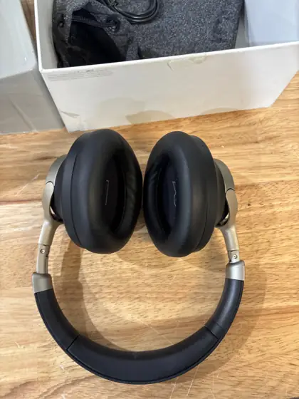 Heyday Active Noise Cancelling Over-Ear… — Photo 5