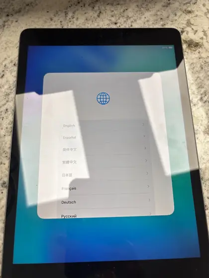 iPad 10.2-inch, 64GB, Wi-Fi (9th… — Photo 3