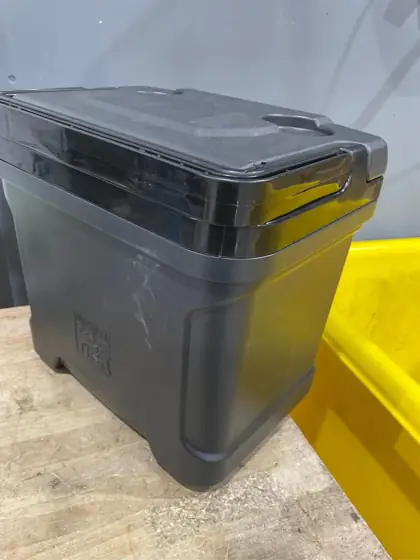 Igloos Cooler: Hard-Sided Ice Chest,… — Photo 5
