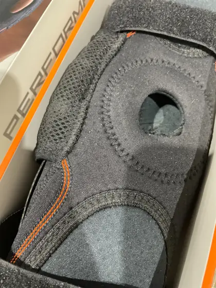 Shock Doctor Ultra Knee Support — Photo 3