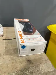 Shock Doctor Ultra Knee Support — Photo 4