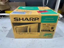 Sharp R-21LCFS Medium-Duty Commercial Microwave… — Photo 3