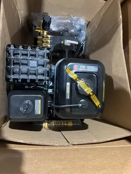 DEWALT 4400 PSI 4.0 GPM… — Photo 4