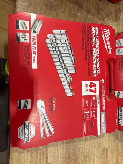 Milwaukee 47-Piece SAE and Metric… — Photo 3