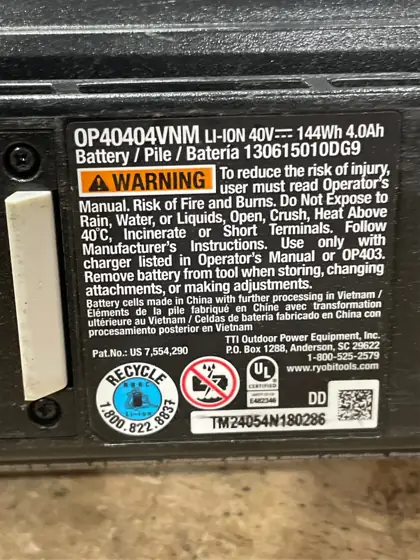 40-Volt Lithium-Ion 4.0 Ah Battery — Photo 5