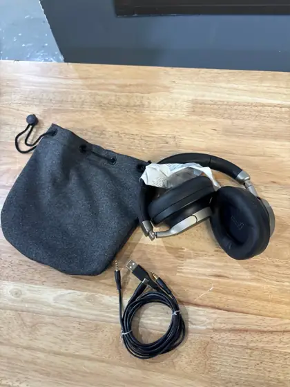 Heyday Active Noise Cancelling Over-Ear… — Photo 2