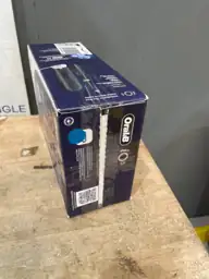 Oral-B Rechargeable Electric Toothbrush iO5,… — Photo 4