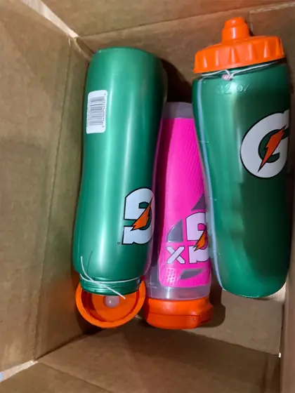 Gatorade water bottles lot box — Photo 1
