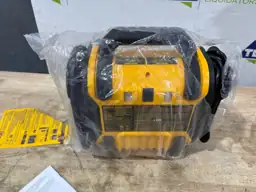 DEWALT Portable Power 2000 Peak… — Photo 5