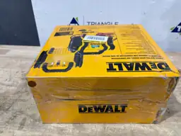 DEWALT Portable Power 2000 Peak… — Photo 7
