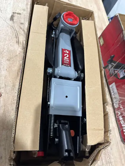 Husky 2 Ton Trolley Jack — Photo 4