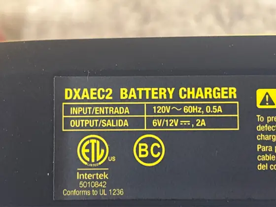 DEWALT Professional 2 Amp Automotive… — Photo 4
