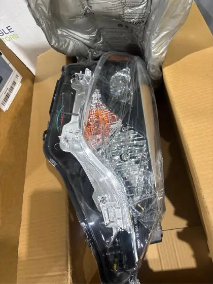 Headlights for 2014-2016 Toyota Corolla… — Photo 3