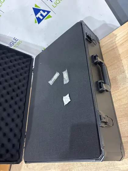 Protective Hard Case 22 x… — Photo 3