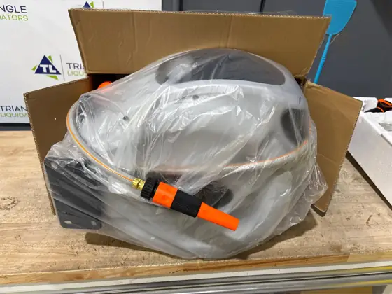 Retractable Hose Reel 1/2 in.… — Photo 4