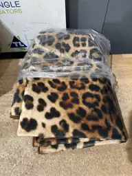 DweIke Leopard Rug 4x6 Cheetah… — Photo 3
