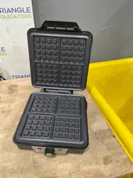 Belgian Waffle Maker 4 Slices,… — Photo 4