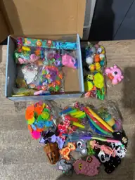 Kiss Monkey 640 PCS Party… — Photo 3