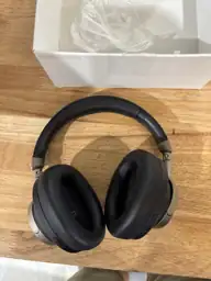 Heyday Active Noise Cancelling Over-Ear… — Photo 4