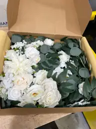 Muhanjia Artificial Arch Flowers Kit… — Photo 3