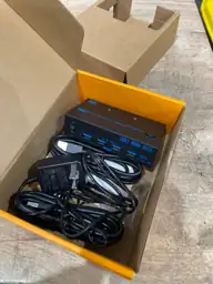 KVM Switch 2 Monitors &… — Photo 3