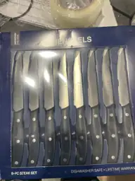 Henckels 8-PC Steak Set — Photo 3