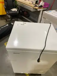 Hisense 5 cu ft Garage… — Photo 3