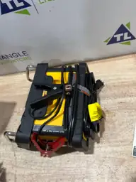 Everstart Maxx 15 Amp Automotive… — Photo 6