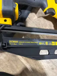 DeWalt 20V MAX XR 16… — Photo 6