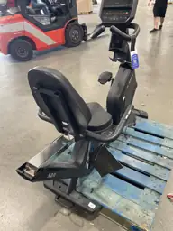 Horizon Fitness 5.0R Recumbent Bike… — Photo 4
