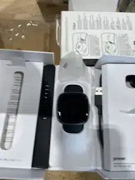 Google Fitbit Versa 4 Fitness… — Photo 4