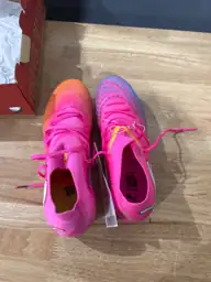 Puma women's soccer cleats — Photo 3