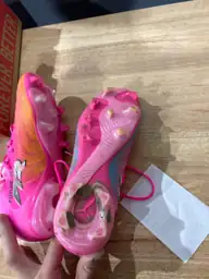 Puma women's soccer cleats — Photo 5