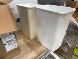 White Double 27 Qt Pullout… — Photo 3