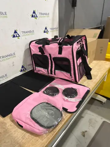 Pet carrier — Photo 1
